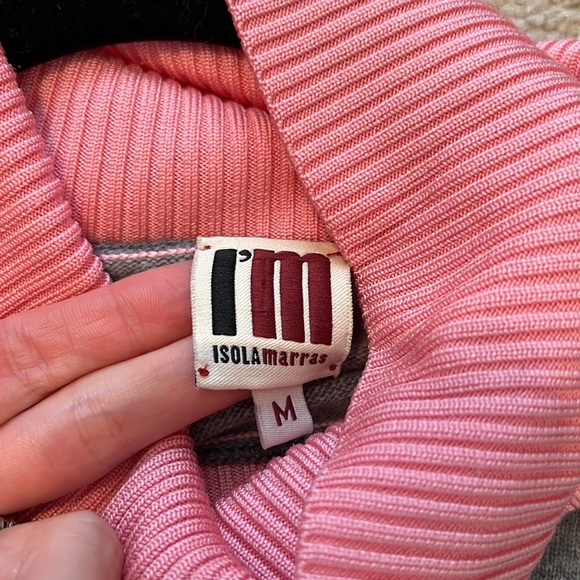 Colorful sweater ( M) you can wear for small to medium - Picture 4 of 8